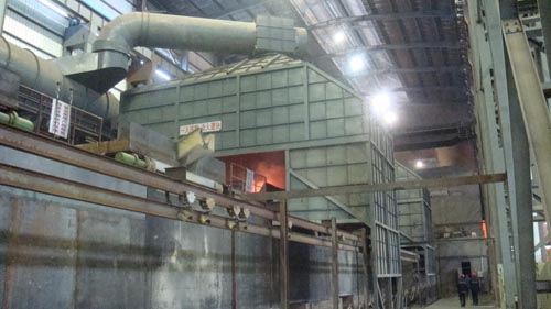 鑄造廠電(diàn)爐煙氣克星 高效布袋除塵器問世(shì) 鑄造(zào)廠電爐煙氣克星 高效布(bù)袋除塵器問世