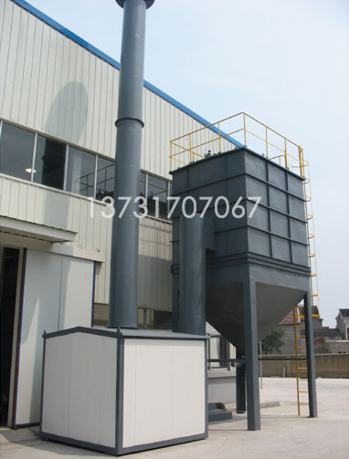 下面一进一出好爽视频為除塵器風機製作的降噪隔音（yīn）房 效果不錯